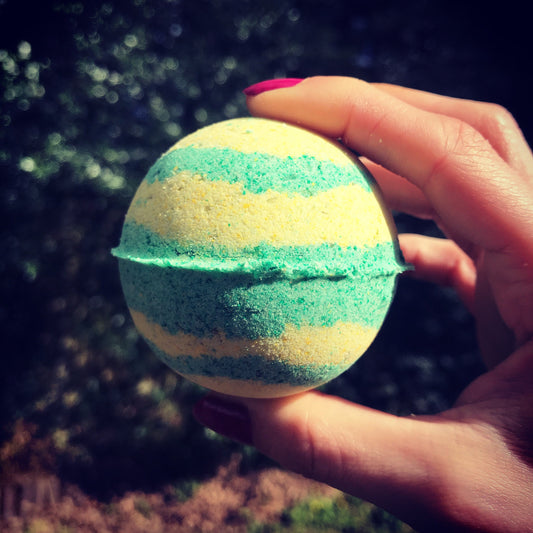 Lemon and Eucalyptus essential oil Bath Bomb