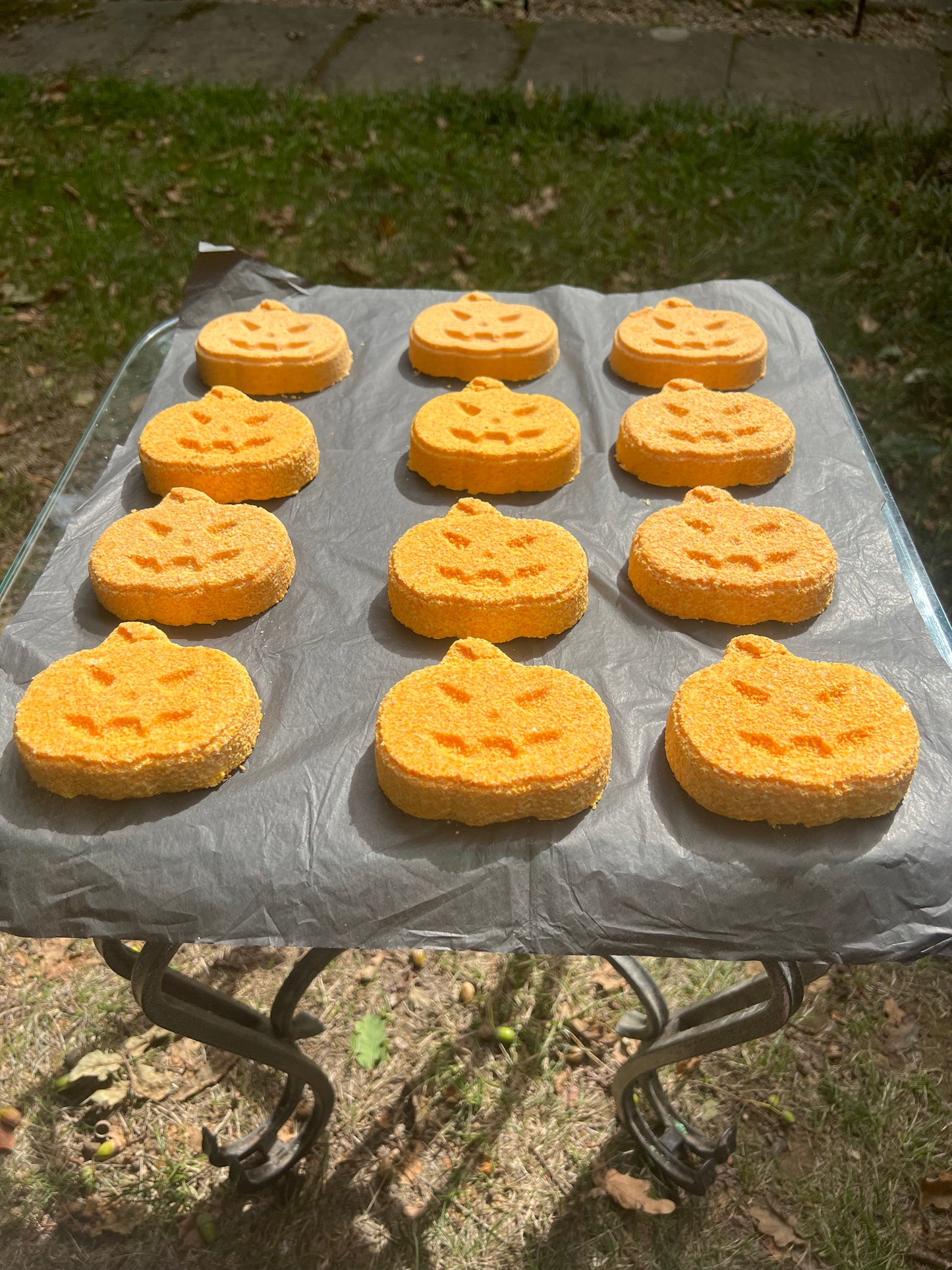 Halloween Pumpkin shaped Mandarin and Cinnamon essential oil Bath Bomb